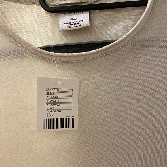 Urban Outfitters Crew Round Neck Raw Edge Tee T-Shirt Cream Ivory Slvr/Argnt XS - Picture 3 of 5